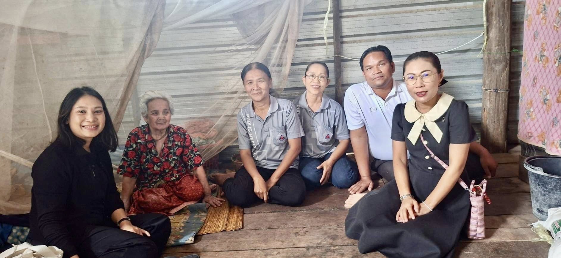 พช.ปักธงชัย ขับเคลื่อน "1 ทีมปฏิบัติการ 1 ตำบลต้นแบบ" ลงพื้นที่ตำบลดอน ติดตามครัวเรือนตกเกณฑ์ TPMAP รวมพลังทุนชุมชนมุ่งเป้าแก้จนอย่างยั่งยืน